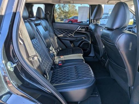 Used 2023 Mitsubishi Outlander SEL image 31