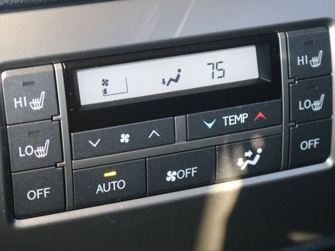 Used 2017 Lexus GX 460 Luxury image 29