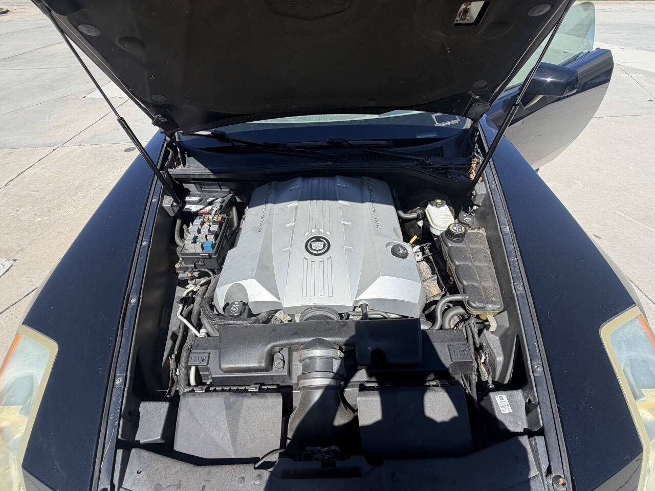 Used 2004 Cadillac XLR RWD image 35