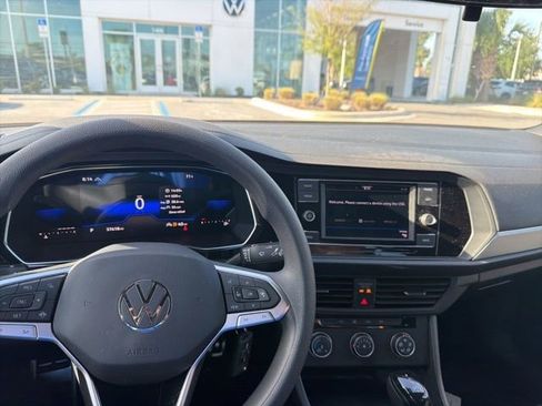 Used 2023 Volkswagen Jetta Sport image 22
