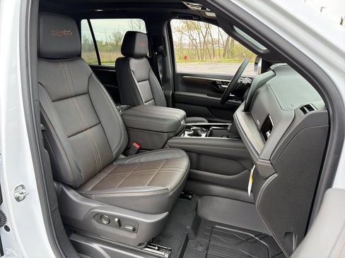 New 2026 Chevrolet Tahoe High Country AWD/4WD image 35
