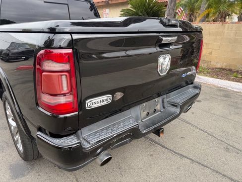 Used 2019 RAM 1500 Limited AWD/4WD image 12