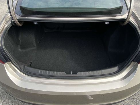 Used 2024 Chevrolet Malibu LT image 10