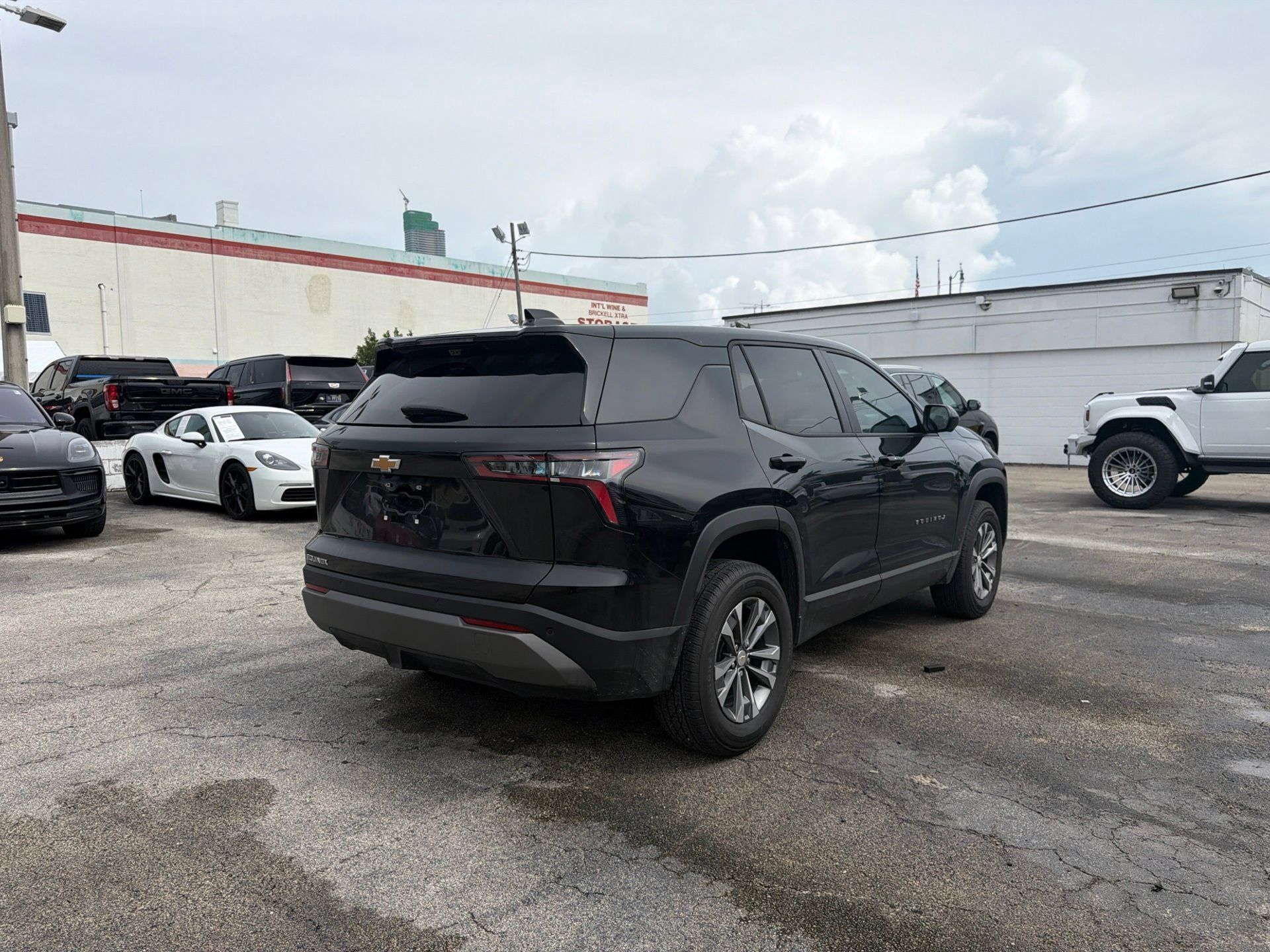 Used 2026 Chevrolet Equinox LT w/ Safety and Technology Package FWD image 5
