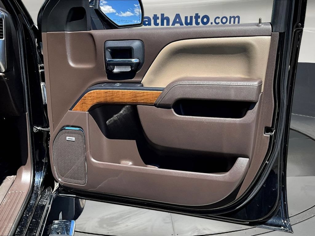 Used 2018 Chevrolet Silverado 1500 LTZ w/ LTZ Plus Package AWD/4WD image 29