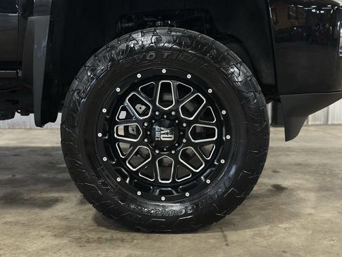 Used 2019 Chevrolet Silverado 2500 High Country w/ Duramax Plus Package image 18