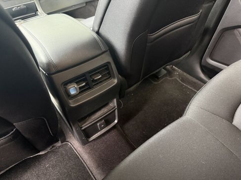 Used 2019 Ford Edge SE AWD/4WD image 20