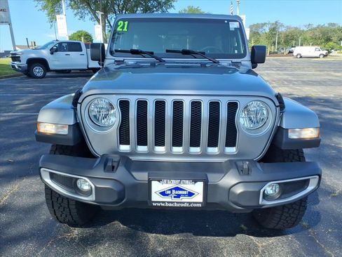 Used 2021 Jeep Wrangler Unlimited Sahara w/ Cold Weather Group AWD/4WD image 2