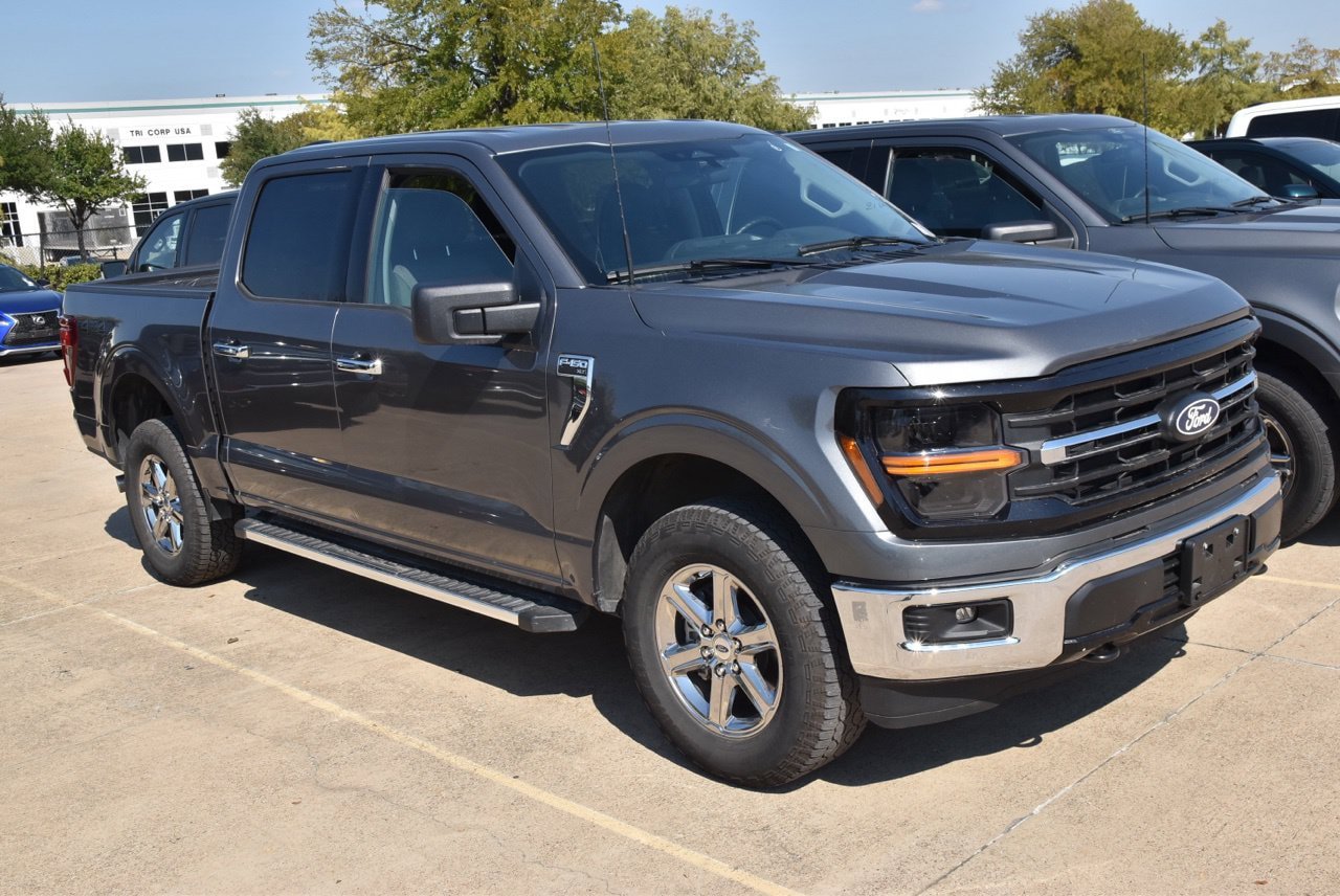 Used 2025 Ford F150 XLT w/ Equipment Group 301A Standard AWD/4WD image 4
