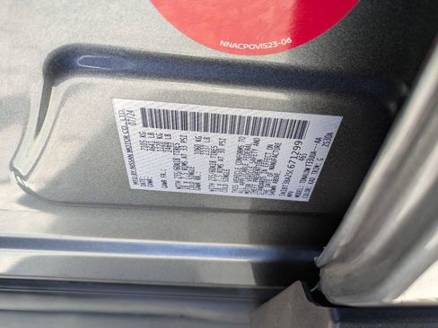 Used 2025 Nissan Rogue SV FWD image 39