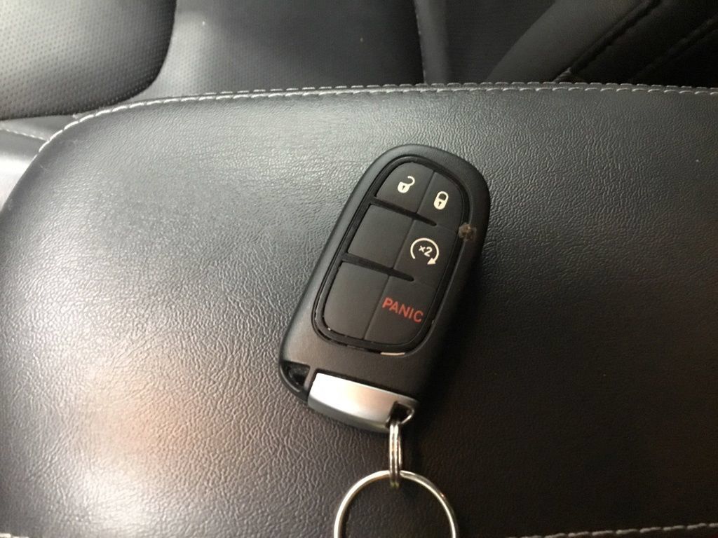 Used 2021 Jeep Cherokee Latitude Lux AWD/4WD image 9