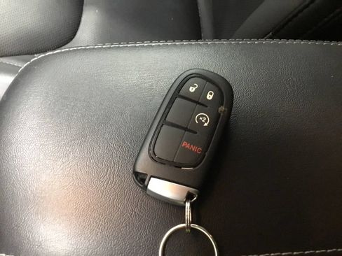 Used 2021 Jeep Cherokee Latitude Lux AWD/4WD image 9