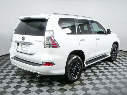 Used 2022 Lexus GX 460 Premium w/ Premium Package AWD/4WD image 3