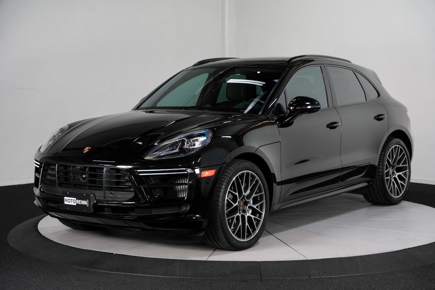 Used 2020 Porsche Macan Turbo AWD/4WD image 5