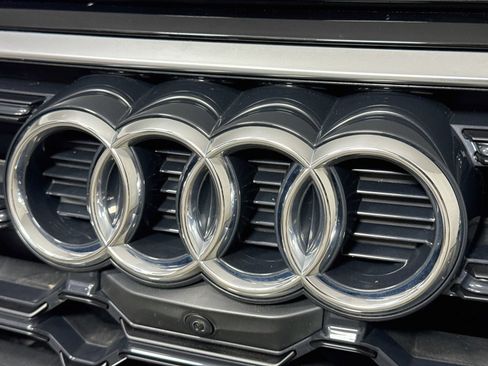 Certified 2023 Audi Q5 2.0T Prestige AWD/4WD image 32