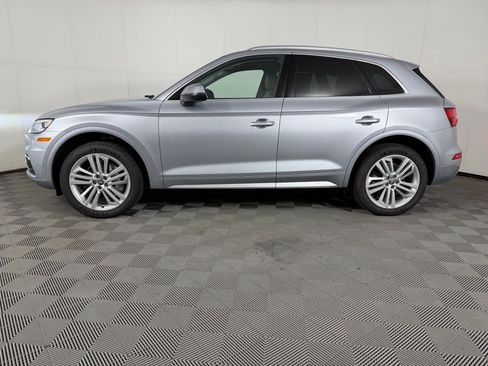 Used 2018 Audi Q5 Prestige w/ Prestige Package AWD/4WD image 2