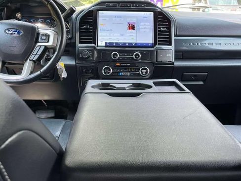 Certified 2022 Ford F250 Lariat w/ Lariat Value Package AWD/4WD image 16