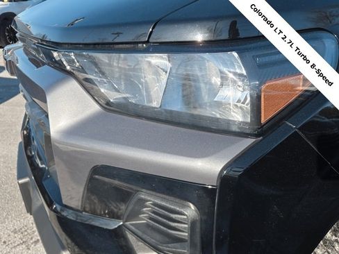 Used 2023 Chevrolet Colorado LT w/ LT Convenience Package image 6