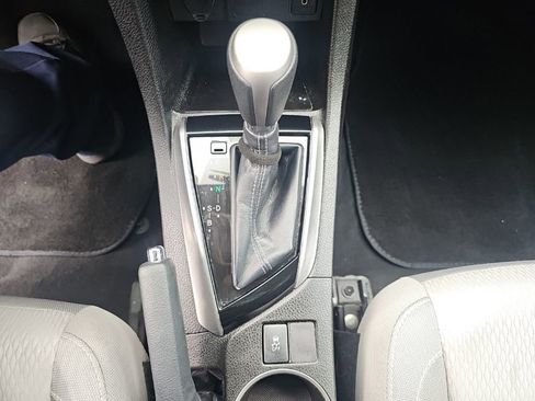 Used 2015 Toyota Corolla LE FWD image 18
