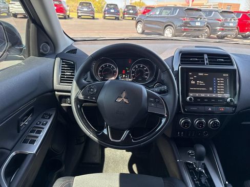 Used 2024 Mitsubishi Outlander Sport ES AWD/4WD image 37