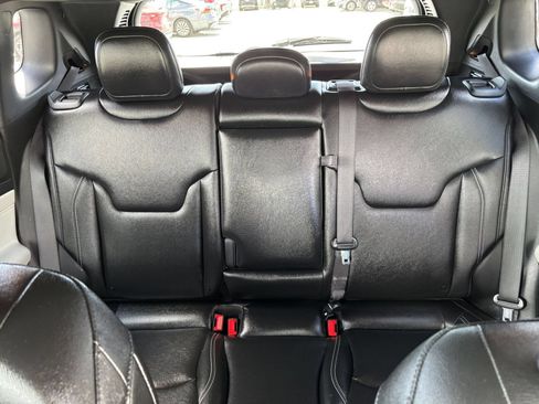 Used 2025 Jeep Compass Limited AWD/4WD image 39