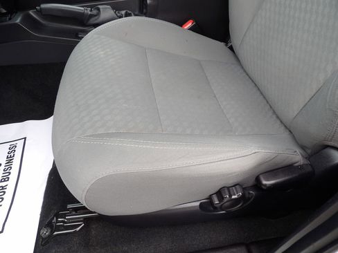 Used 2022 Toyota Tacoma SR image 18