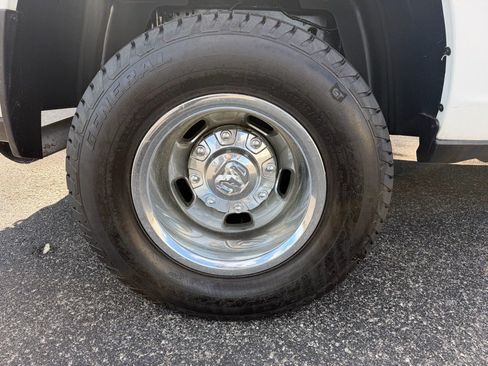 Used 2024 RAM 3500 Big Horn AWD/4WD image 29