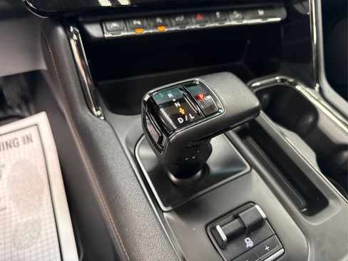 Used 2022 GMC Sierra 1500 AT4 w/ AT4 Premium Package image 39