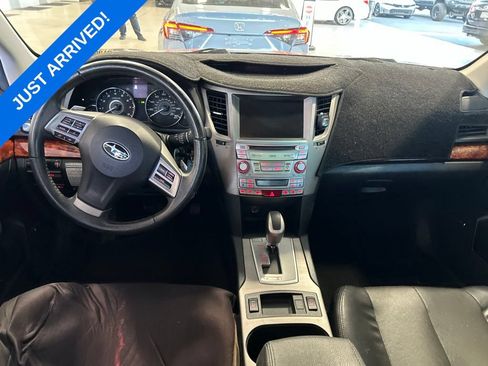 Used 2012 Subaru Outback 3.6R Limited AWD/4WD image 5