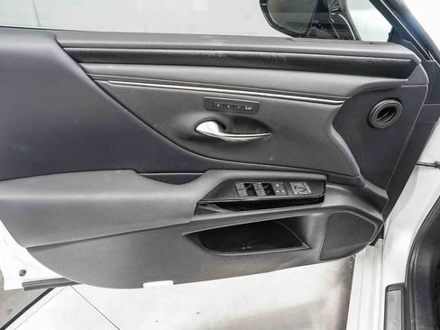 Used 2023 Lexus ES 350 w/ Premium Package FWD image 22