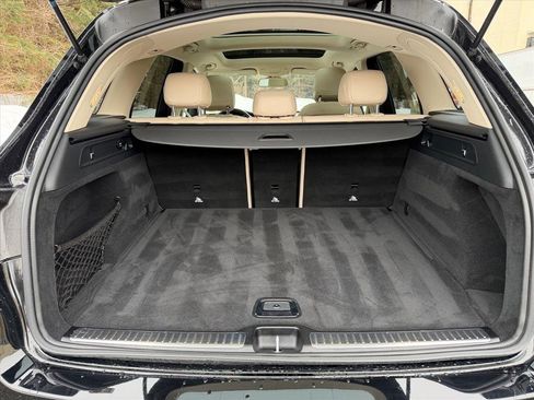 Used 2018 Mercedes-Benz GLC 300 4MATIC image 24