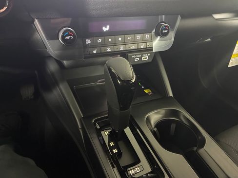 New 2026 Subaru Outback Limited AWD/4WD image 16