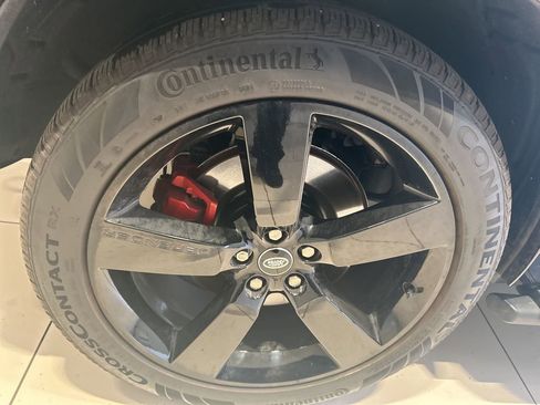 Used 2024 Land Rover Defender 110 X image 24