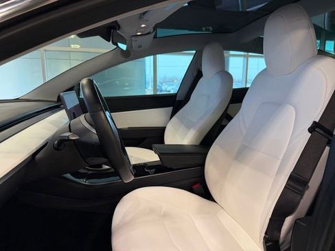 Used 2018 Tesla Model 3 Performance image 20