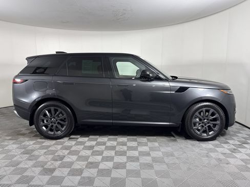 Used 2024 Land Rover Range Rover Sport SE AWD/4WD image 8