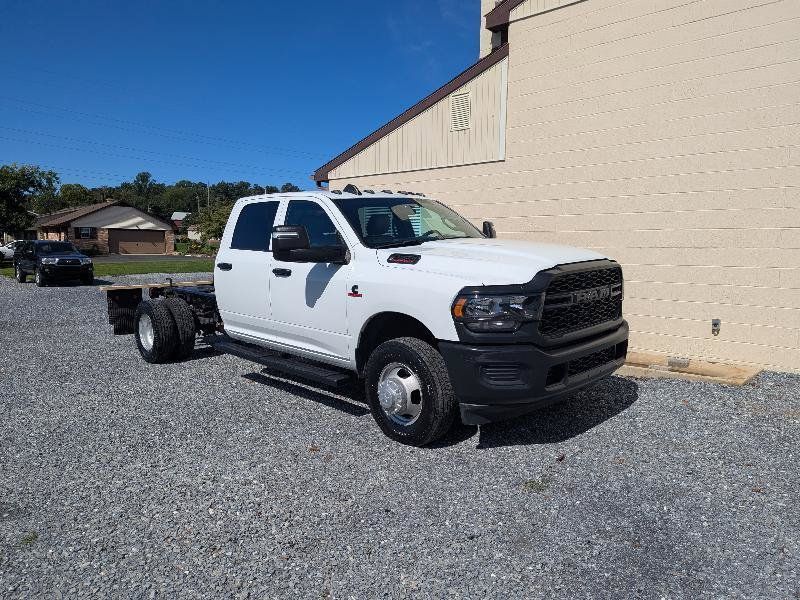 Used 2024 RAM 3500 Tradesman w/ Max Tow Package AWD/4WD image 11