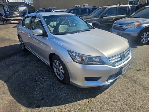 Used 2013 Honda Accord LX image 23