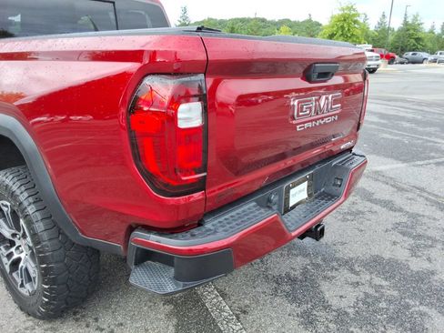 Certified 2024 GMC Canyon AT4 w/ LPO, Off Road Lift Package AWD/4WD image 14