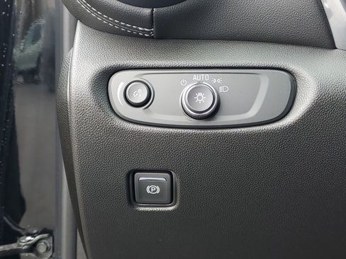 Used 2023 Chevrolet Blazer LT w/ Convenience Package image 8