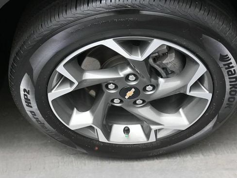 Used 2024 Chevrolet Trax LT w/ Driver Confidence Package FWD image 31