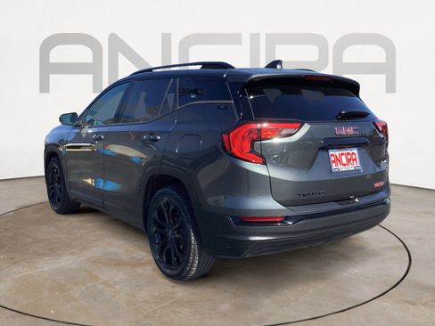 Used 2021 GMC Terrain SLE w/ Driver Convenience Package image 12