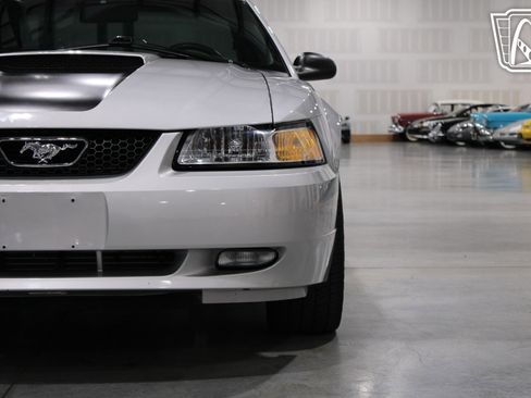 Used 1999 Ford Mustang GT image 38