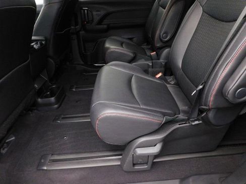 Used 2025 Toyota Sienna XSE image 27