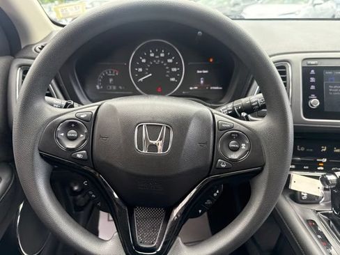 Used 2022 Honda HR-V EX image 18