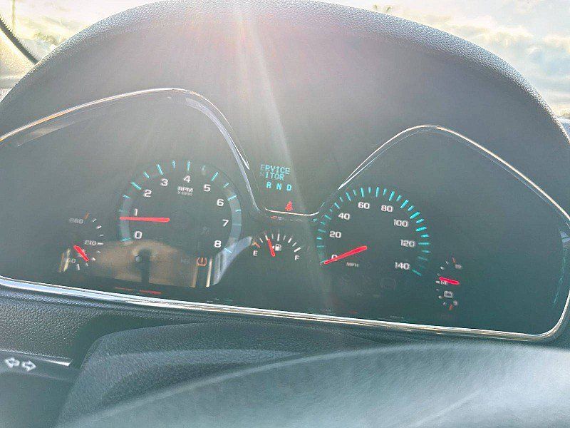 Used 2017 Chevrolet Traverse LT FWD image 21