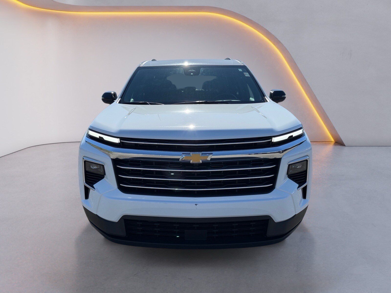 Used 2026 Chevrolet Traverse LT FWD image 8
