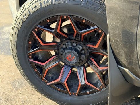 Used 2015 Chevrolet Silverado 1500 LTZ image 25