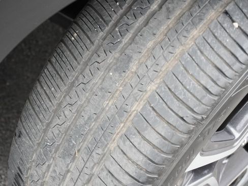 Used 2024 Subaru Ascent Touring w/ Popular Package #2 image 15