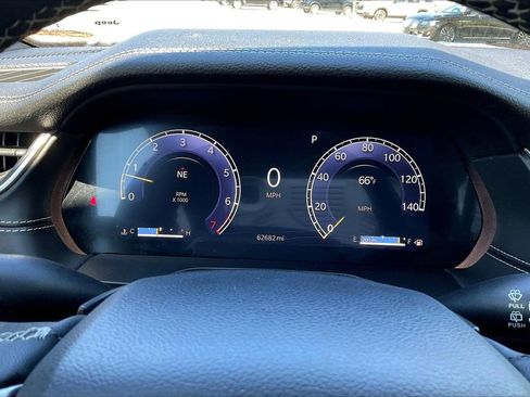 Certified 2024 Jeep Grand Cherokee L Limited w/ Luxury Tech Group II image 11