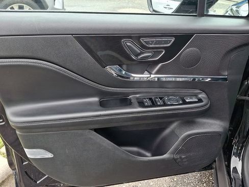 Used 2024 Lincoln Corsair FWD image 9